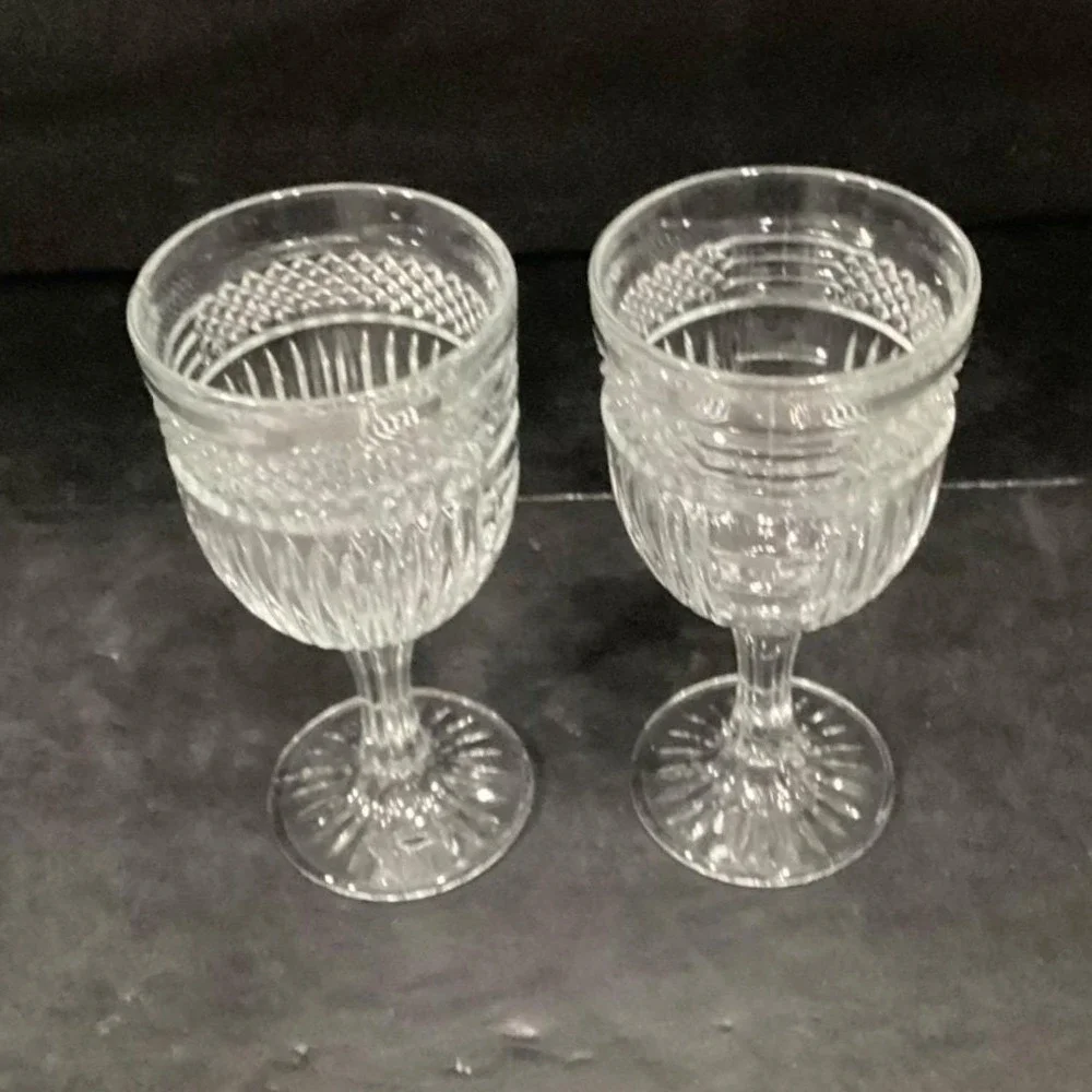 Libbey Radiant Clear Wine Glasses,‎ Set of 2, Vintage Stemware, Water Goblets